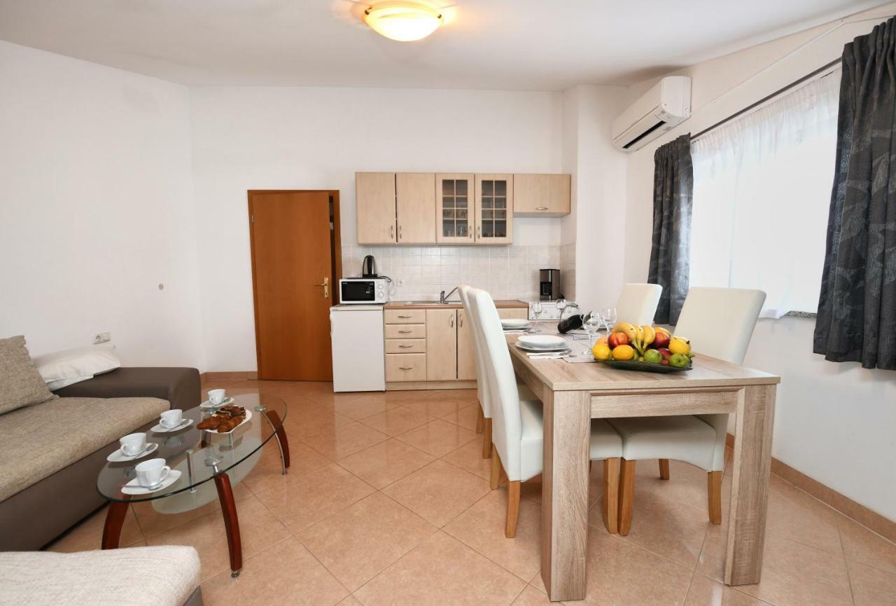 Apartment Anakatarina Poreč Exterior foto